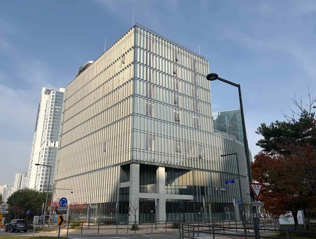 신탁공매 세종 신라스테이, 2,106억이 700억까지 — 저희가 적어둔 855억에 9월 14일 도착합니다